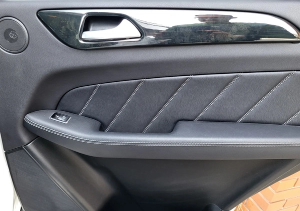 Mercedes-Benz GL cena 124900 przebieg: 51405, rok produkcji 2015 z Warszawa małe 781